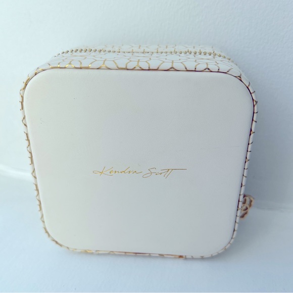 Kendra Scott Jewelry Kendra Scott Travel Jewelry Case Poshmark